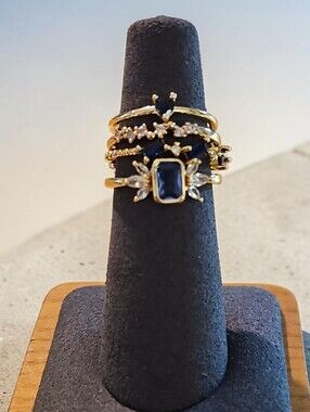 Nwt Lameno 18 K Gold Vermeil Blue Sapphire Stackable Ring Set With Jewelry Box
